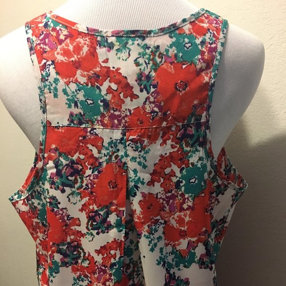 Floral Tank - Picture 3 of 6